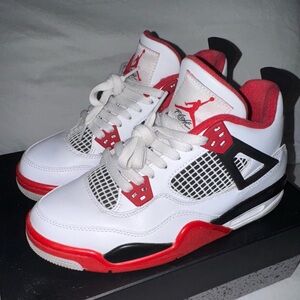 Air Jordan 4 Retro GS Fire Red